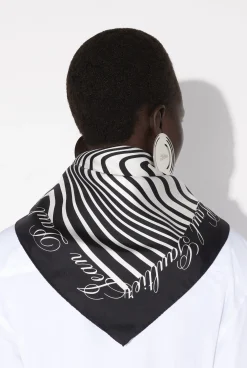 The Body Morphing Marinière Scarf