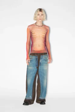 The Red Body Morphing Top