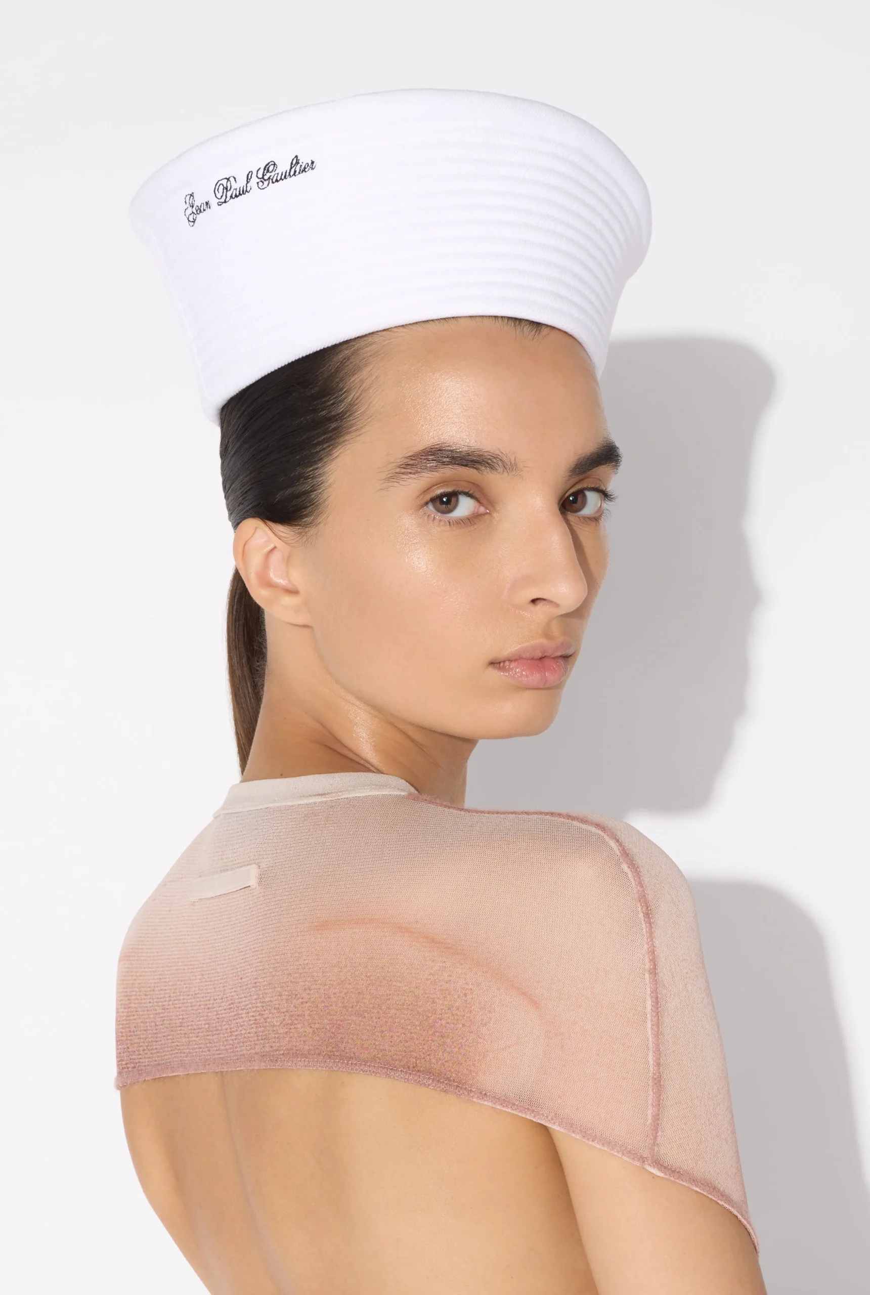 The Wide Sailor Bucket Hat